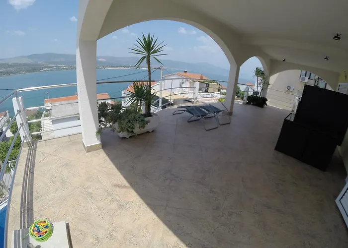 Palace View דירה *