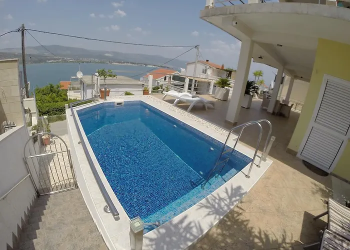 Palace View * טרוגיר